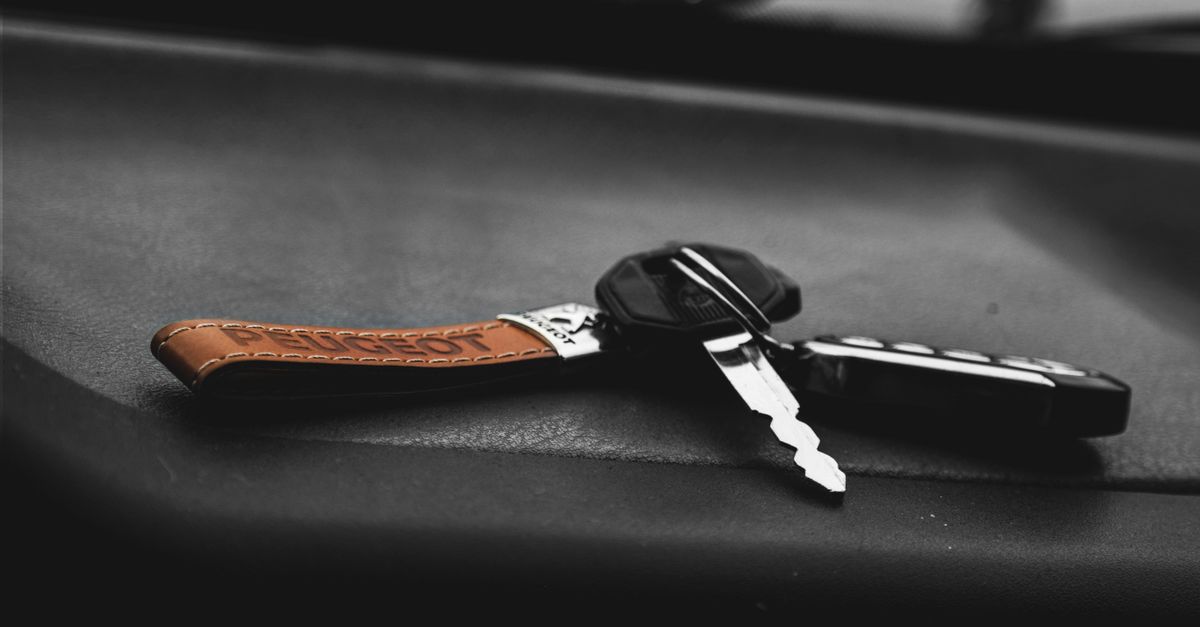 Chevrolet car key fob — La Palma California Locksmith