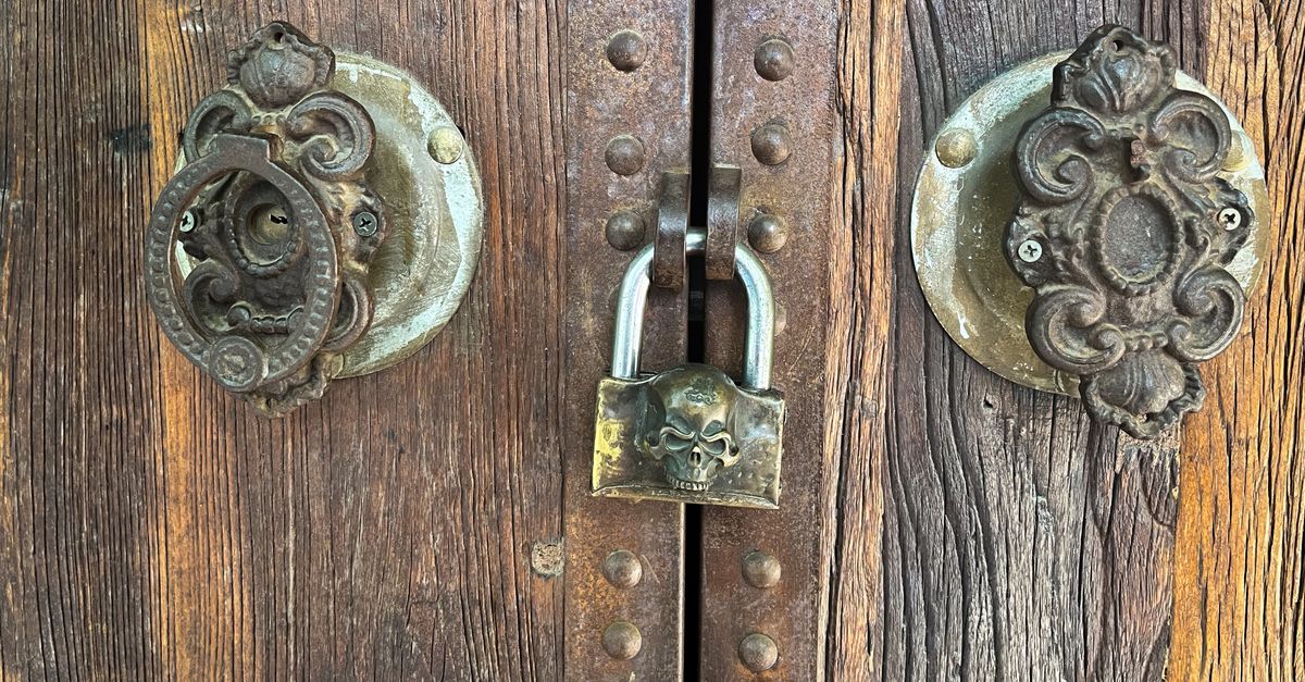 Mortise Lock vs. Cylinder Lock: Which Is Right for Your La Palma Door? — La Palma California Locksmith