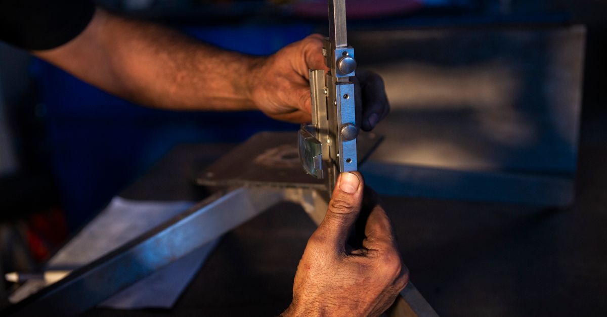 locksmith service technician — La Palma California Locksmith