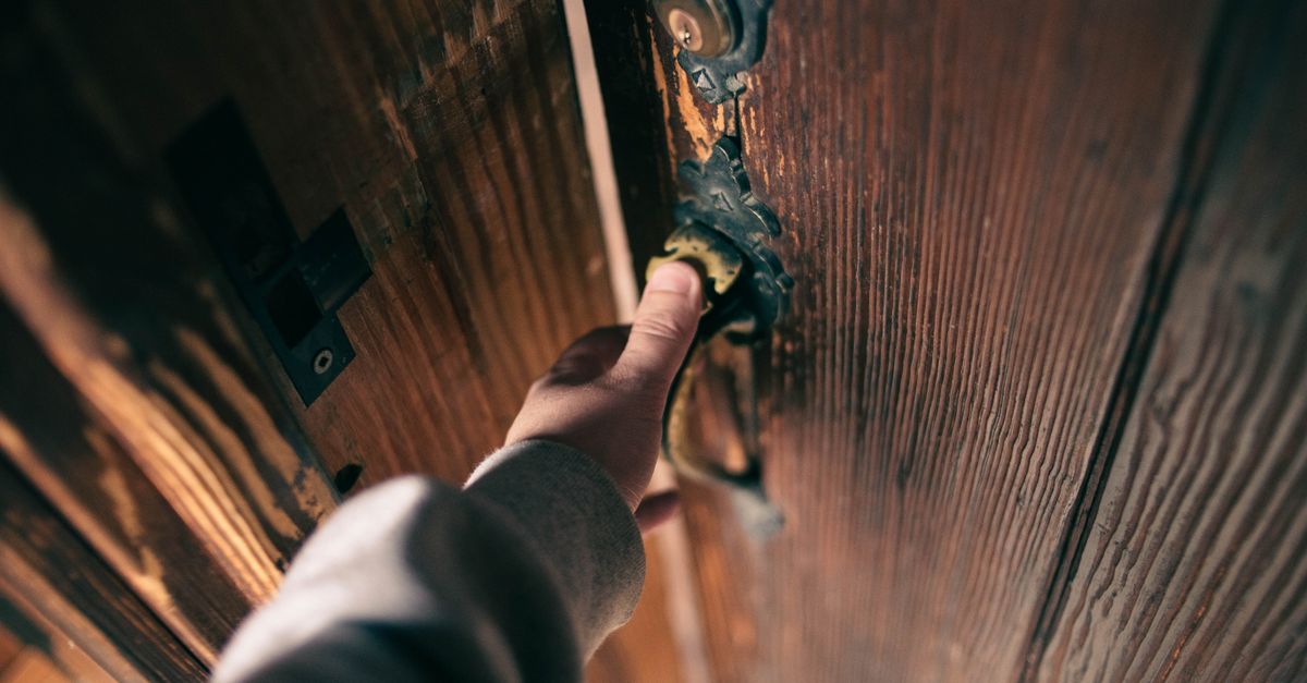 front door lock key — La Palma California Locksmith